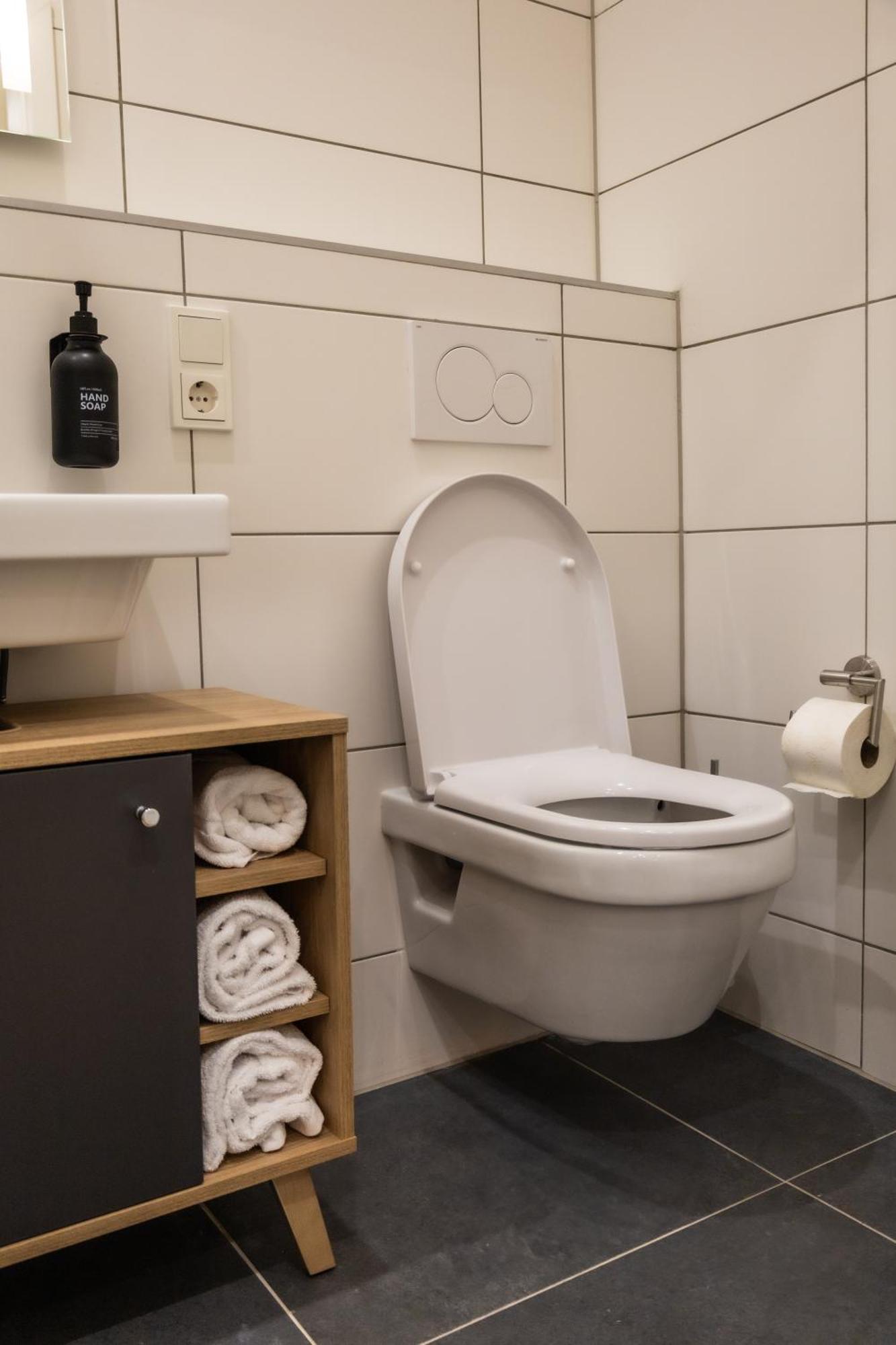 Hln Apartments Am Bahnhof Saarbrücken Kültér fotó